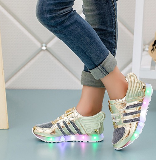 Wing Light Up Shoes - Click Image to Close